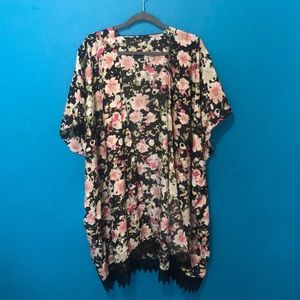 Beautiful Floral Print Kimono